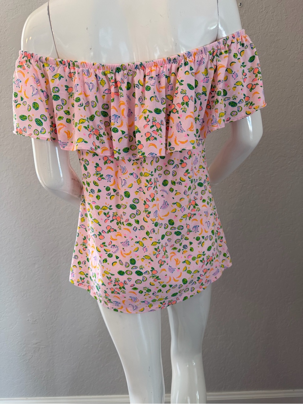 Lilly Pulitzer Pastel Pink Tropical Fruit Print Top Large - Picture 4 of 5